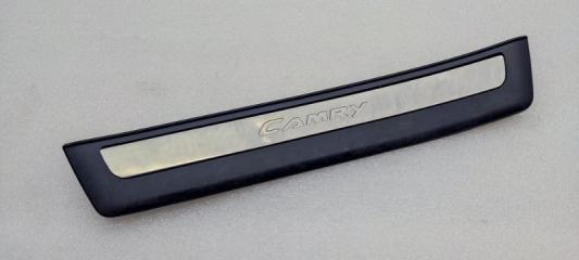 Запчасть накладка порога задняя левая Toyota Camry 2017