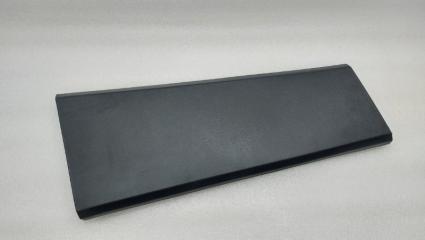 Запчасть обшивка центральной стойки правая Land Rover Discovery 2013