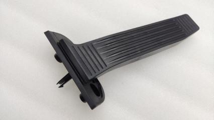 Педаль газа Toyota Camry 2021