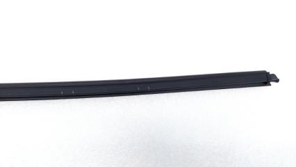 Запчасть уплотнитель стекла двери передний левый Hyundai Tucson 2019