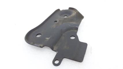 Фото запчасти кронштейн подрамника передний левый Renault Arkana 2021 Б/У запчасть Запчасть кронштейн подрамника передний левый Renault Arkana 2021