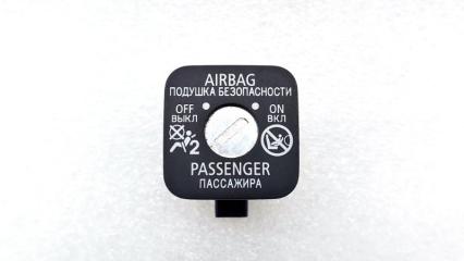 Запчасть выключатель подушки безопасности Mitsubishi Outlander 2018