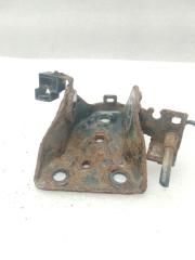 Кронштейн балки задний правый C3 2010 A51 EP6C