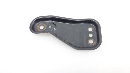 Фото запчасти кронштейн подрамника передний левый Skoda Rapid 2023 Б/У запчасть Запчасть кронштейн подрамника передний левый Skoda Rapid 2023