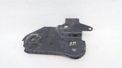 Запчасть кронштейн подрамника передний правый Nissan Terrano 2015