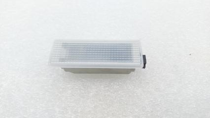 Фото запчасти плафон салона BMW 520d 2013 Б/У запчасть Запчасть плафон салона BMW 520d 2013