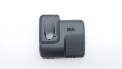 Запчасть накладка лобового стекла Cadillac Escalade 2018