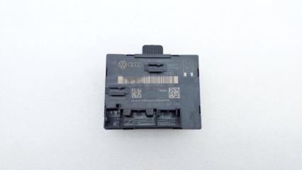 Блок управления двери задний правый Volkswagen Touareg 2012