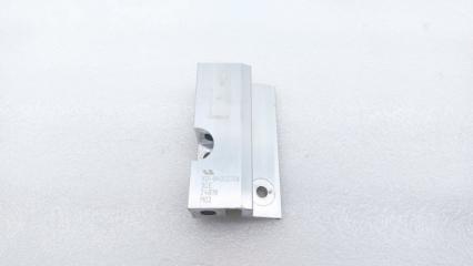 Кронштейн передний левый LiXiang L7 2024