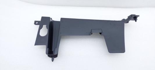 Кронштейн правый LiXiang L9 2024