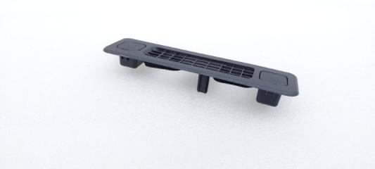 Решетка вентиляционная левая L9 2024 1 L2E15M