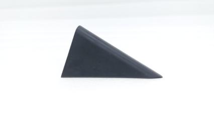 Запчасть уголок двери задний правый Geely Coolray 2021