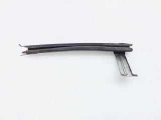 Запчасть направляющая стекла двери передняя левая Nissan Qashqai 2016