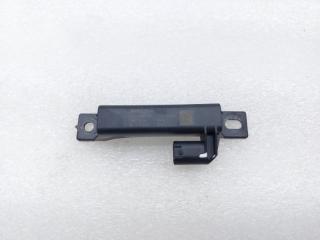 Фото запчасти антенна Москвич 3 2023 Б/У запчасть Запчасть антенна Москвич 3 2023