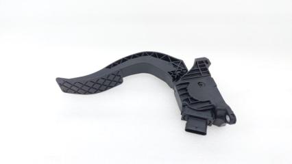 Педаль газа Audi Q7 2016