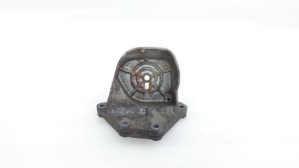 Запчасть кронштейн двигателя задний Volvo XC90 2005