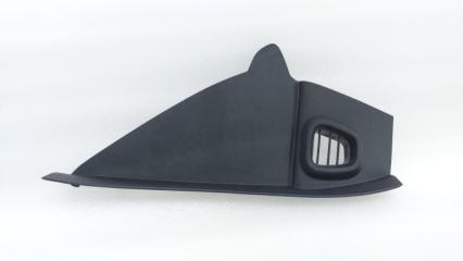 Запчасть накладка торпедо правая Geely Monjaro 2022