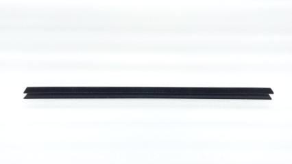 Запчасть уплотнитель стекла двери задний левый Jeep Grand Cherokee 2012