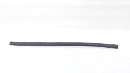 Запчасть уплотнитель двери задний правый Jeep Grand Cherokee 2012