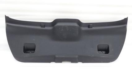 Обшивка двери багажника Citroen C4 2009