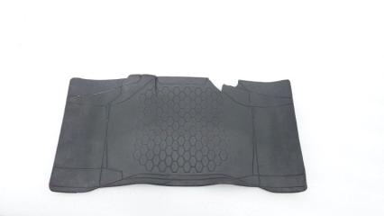 Фото запчасти коврик Toyota Camry 2019 Б/У запчасть Запчасть коврик Toyota Camry 2019