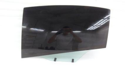 Стекло двери заднее правое Citroen C4 2009
