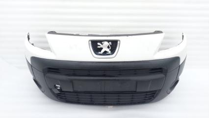Бампер передний Peugeot Partner 2011
