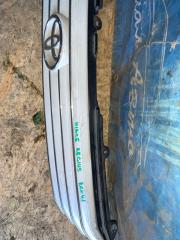 Решетка радиатора TOYOTA REGIUS RCH41 3 ракурс