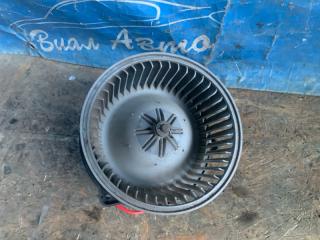 Мотор печки TOYOTA REGIUS RCH41 194000-7173 3 ракурс