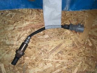 Лямбда-зонд TOYOTA ISIS ANM10 1AZ 89465-20870 2 ракурс