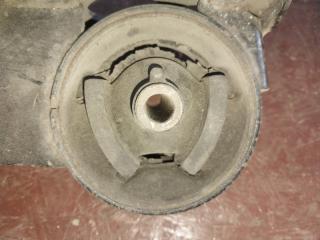 Подушка акпп NISSAN AD VY11 QG13 4 ракурс