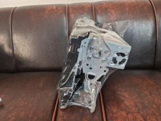 Магнитофон TOYOTA ALPHARD AGH30 86140-58030 5 ракурс