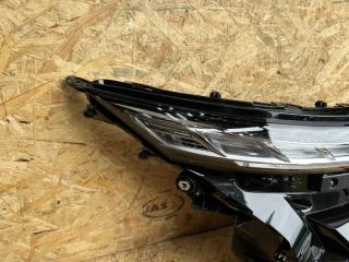 Фара правая передняя TOYOTA VOXY ZWR90 81110-V1051 4 ракурс Фара правая передняя TOYOTA VOXY ZWR90 81110-V1051 4 ракурс