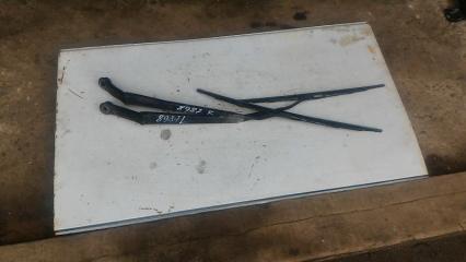 Дворник TOYOTA CRESTA 2000 контрактная Дворник TOYOTA CRESTA 2000