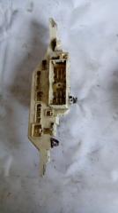 Блок предохранителей салонный TOYOTA LAND CRUISER 2001