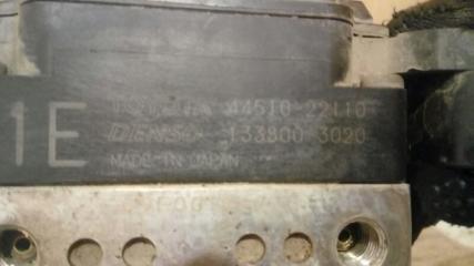 Блок abs TOYOTA MARKII 2003