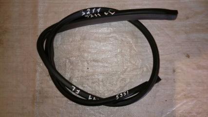 Уплотнитель проема двери передний левый TOYOTA PLATZ 2002