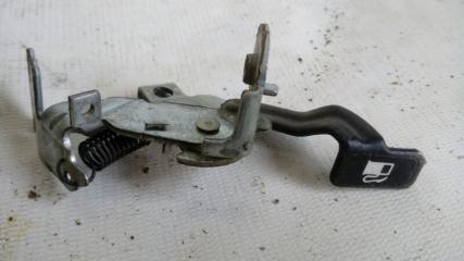 Ручка открывания бензобака TOYOTA COROLLA FIELDER 2001