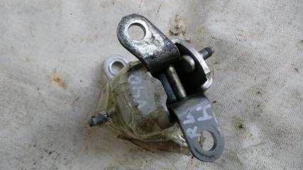 Петля двери задняя левая TOYOTA CAMRY 1998