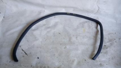 Уплотнитель проема двери передний левый TOYOTA PROBOX 2002