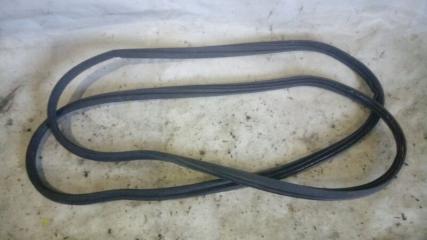 Уплотнитель двери багажника SUBARU FORESTER 2004