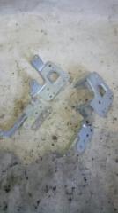 Крепление магнитофона TOYOTA Kluger