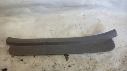 Запчасть накладка на порог задняя левая TOYOTA VISTA 1995