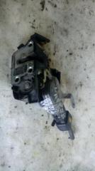 Замок двери передней левой передний левый TOYOTA Mark2 2000