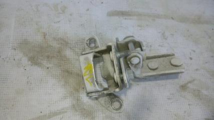 Запчасть петля двери задняя левая TOYOTA FUNCARGO 2002