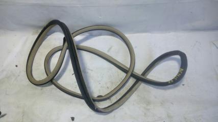 Запчасть уплотнитель проема двери задний левый TOYOTA Gaia 2002