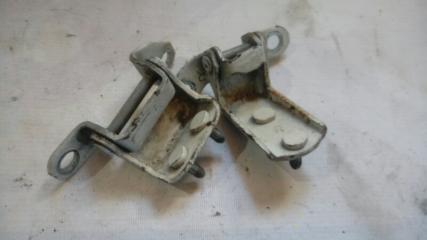 Запчасть петля двери задняя правая TOYOTA FUNCARGO 2000