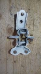 Фото запчасти петля двери задняя левая TOYOTA IST 2004 контрактная запчасть Запчасть петля двери задняя левая TOYOTA IST 2004