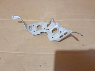 Крепление магнитофона TOYOTA PLATZ 2000