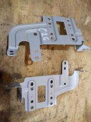 Крепление магнитофона NISSAN SERENA 2011